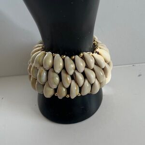 Cowrie shell handmade stretched bracelet